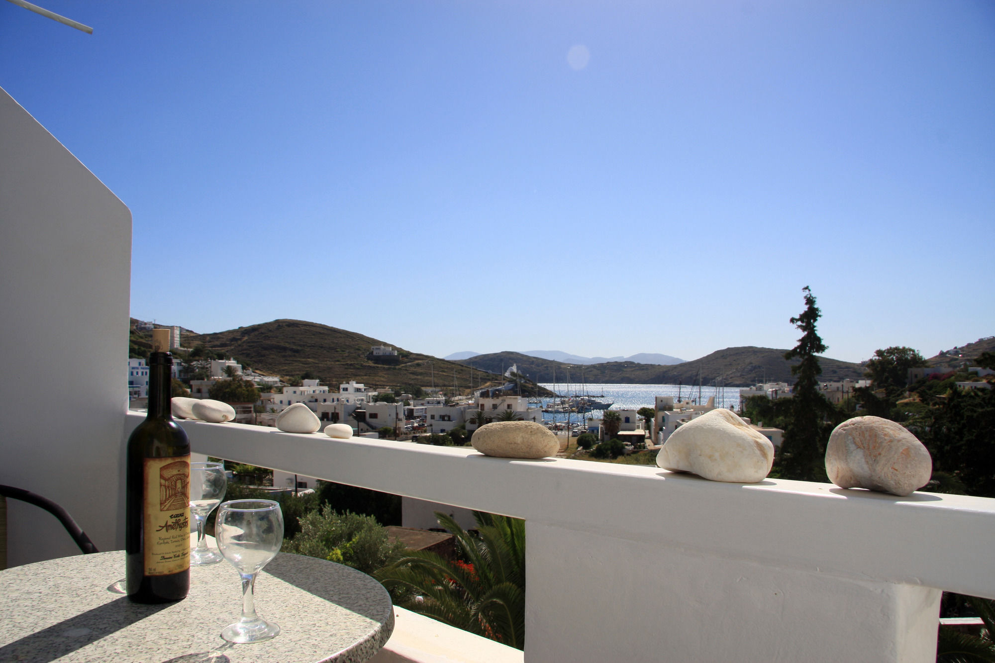 Armadoros Hotel / Ios Backpackers Chora Exterior foto